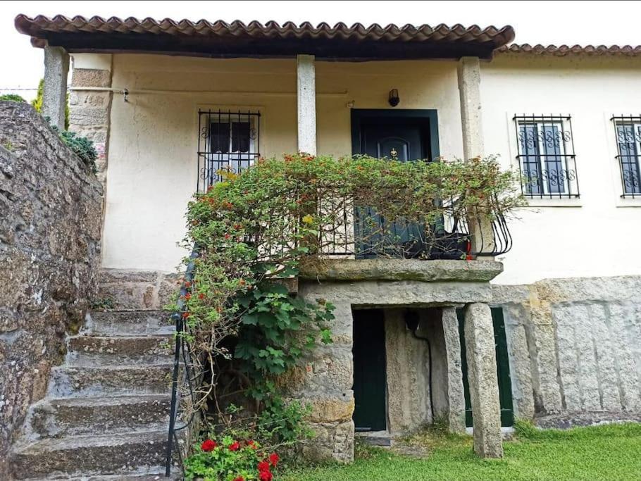 A Vina De Lina. Con Piscina Y Finca.